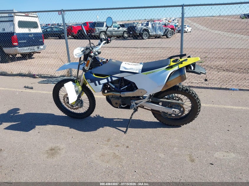 2024 Husqvarna 701 Enduro VIN: VBKUEV408RM765116 Lot: 45633057