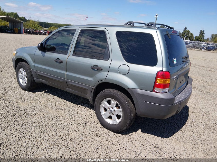 2005 FORD ESCAPE auction photo 3