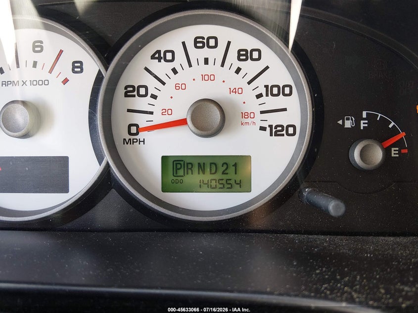 2005 FORD ESCAPE auction photo 7
