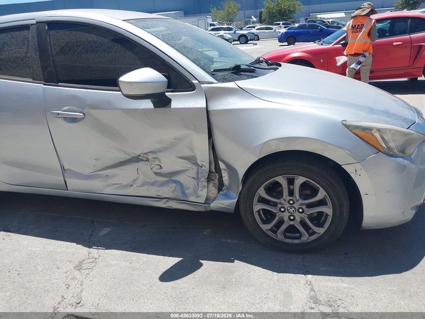 2019 Toyota Yaris Le VIN: 3MYDLBYV5KY511475 Lot: 45633093