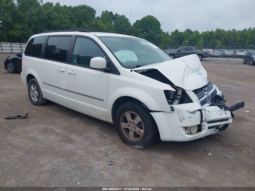 Vin: 2d4rn5d15ar210399, lot: 46131677, dodge grand caravan sxt 2010 img_1