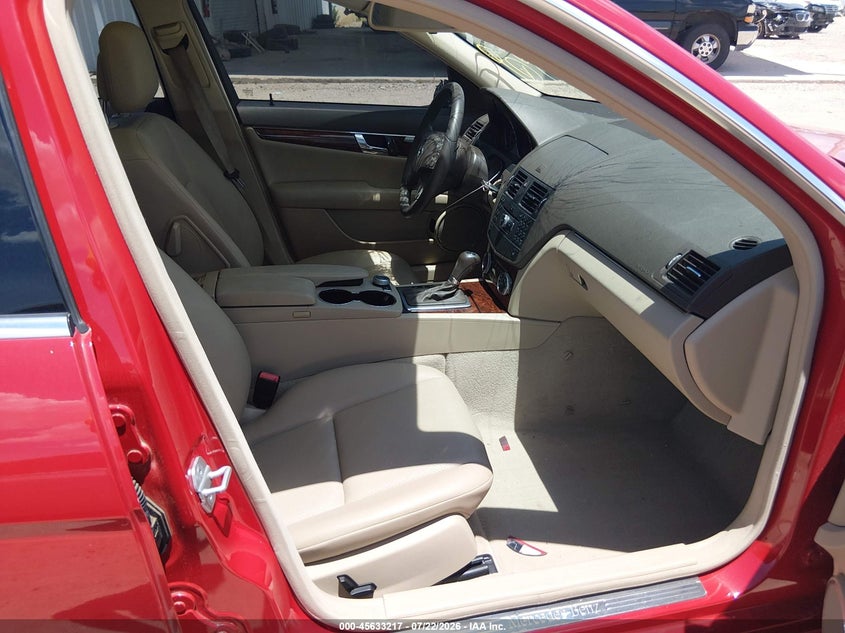 2011 MERCEDES-BENZ C 300 auction photo 5