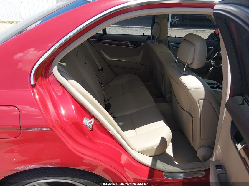 2011 MERCEDES-BENZ C 300 auction photo 8