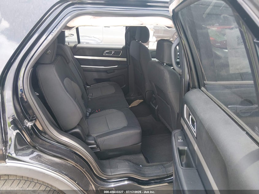 2017 FORD EXPLORER auction photo 8