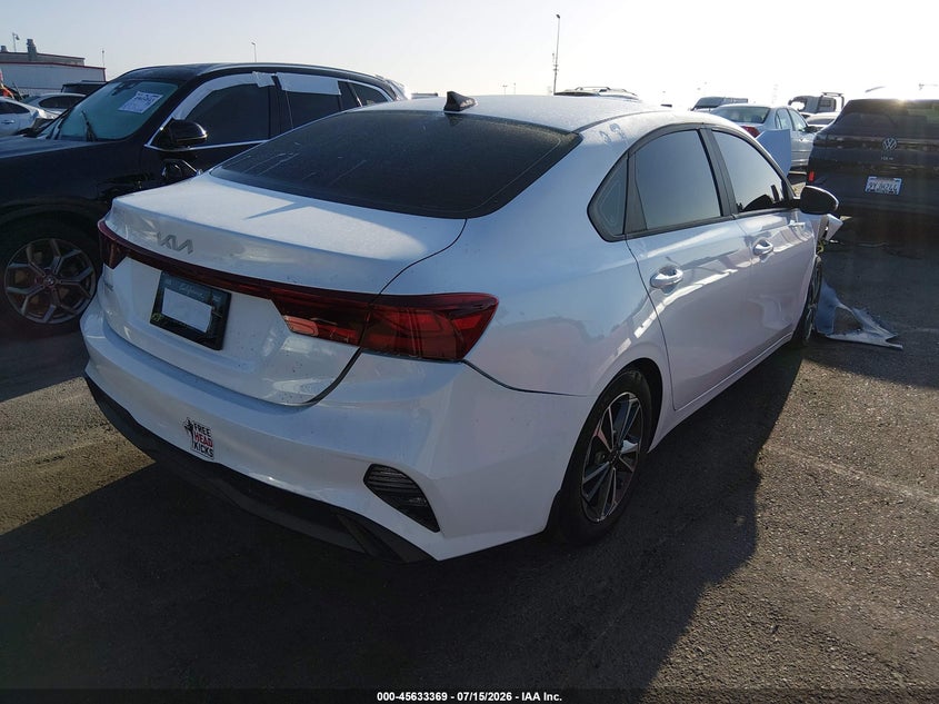2024 KIA FORTE auction photo 4