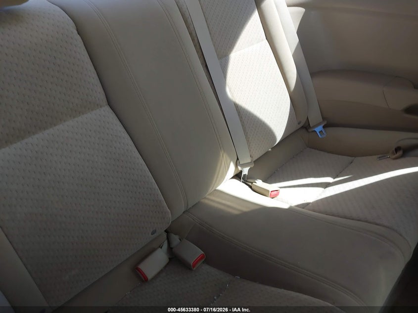 2005 Honda Civic Hx VIN: 1HGEM22715L012326 Lot: 45633380