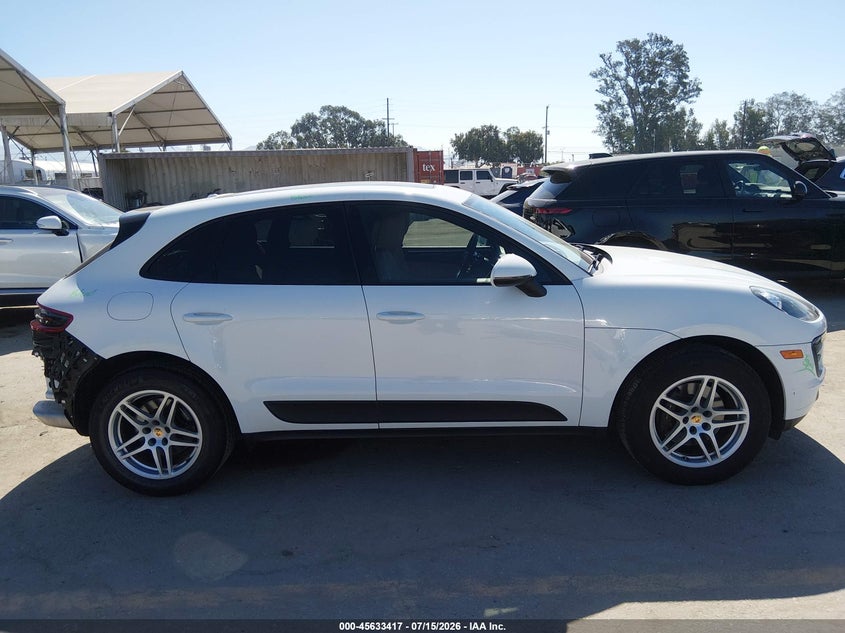 2017 Porsche Macan VIN: WP1AA2A56HLB81749 Lot: 45633417
