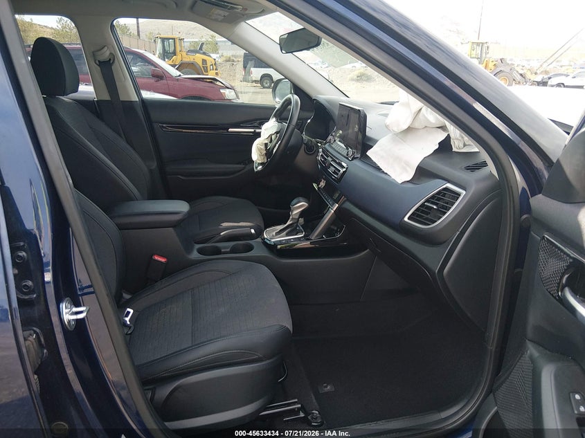 2023 KIA SELTOS auction photo 5