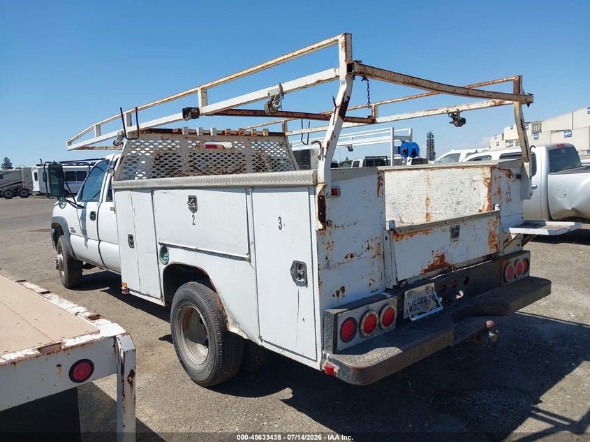 2005 CHEVROLET SILVERADO 3500 auction photo 3
