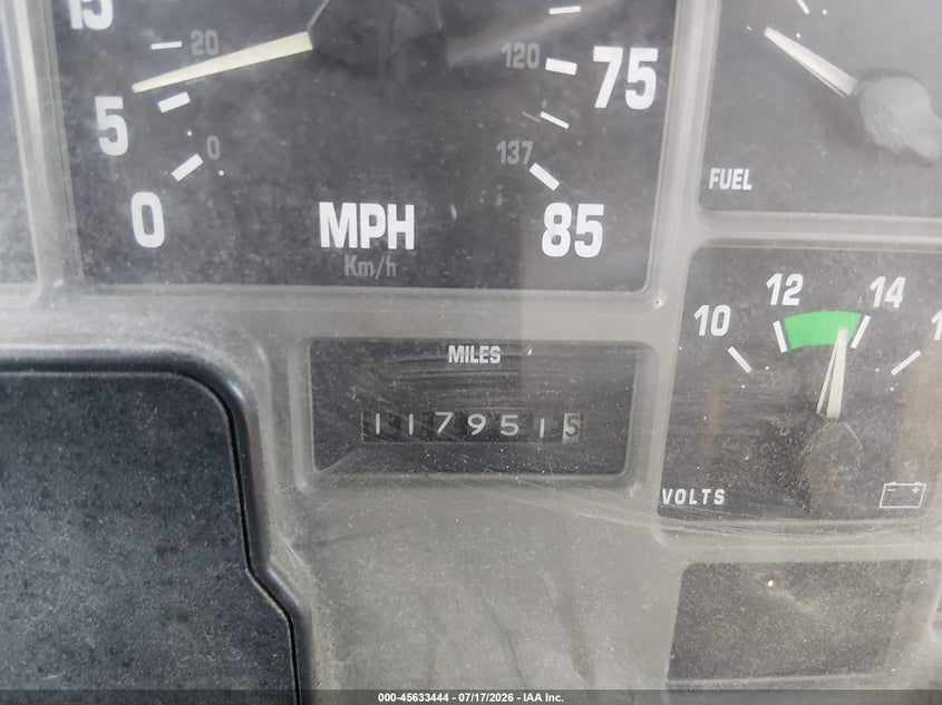2001 INTERNATIONAL 4000 auction photo 5