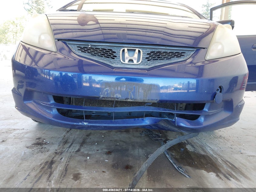2011 Honda Fit VIN: JHMGE8H32BC019498 Lot: 45633471