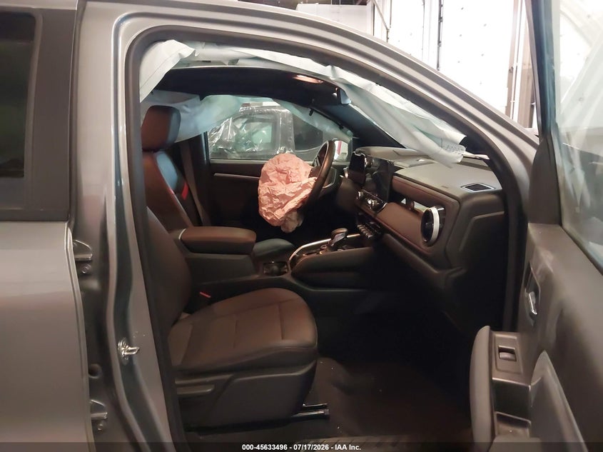 2025 CHEVROLET COLORADO auction photo 5