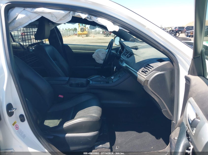 2012 LEXUS CT 200H auction photo 5