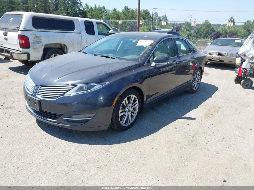 2013 Lincoln MKZ, Rear, IAAI, VIN 3LN6L2LU5DR802654 — photo 2