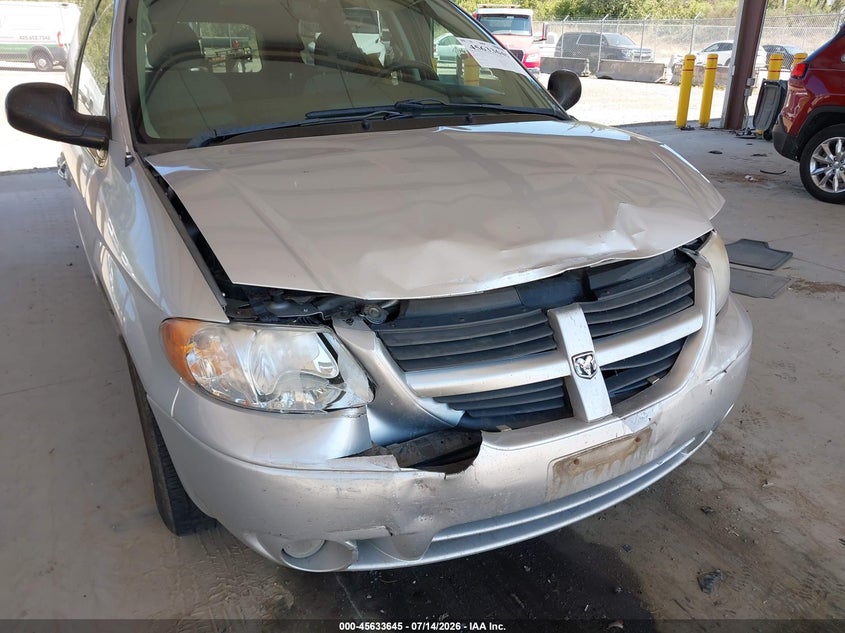 2005 DODGE CARAVAN auction photo 6