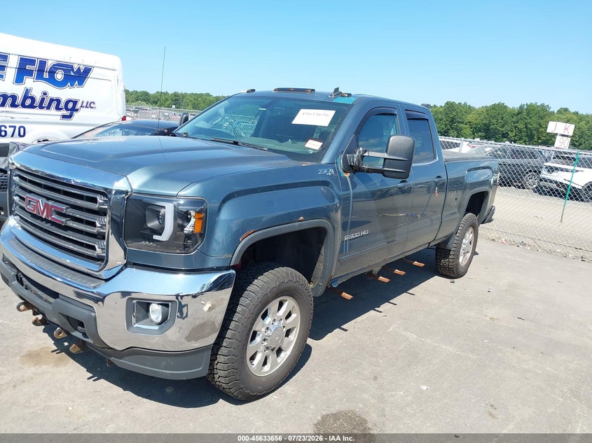 GMC SIERRA 2500HD - zdjęcie 2