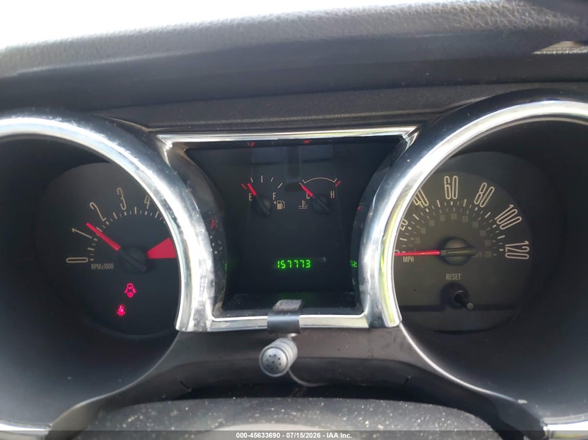2005 FORD MUSTANG auction photo 7