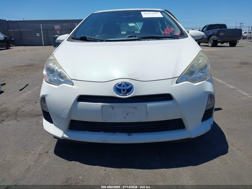 2014 Toyota Prius C Three VIN: JTDKDTB3XE1565749 Lot: 45633865