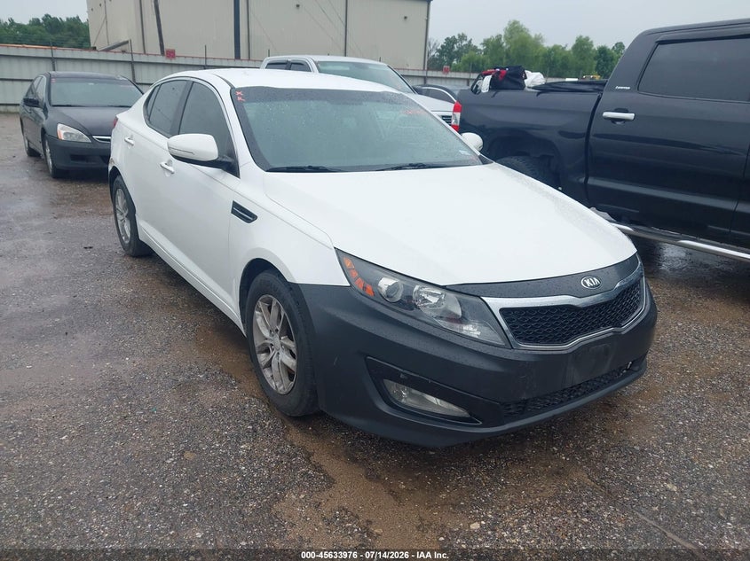 Vin: knagm4a78d5306553, lot: 46132477, kia optima lx 2013 img_1