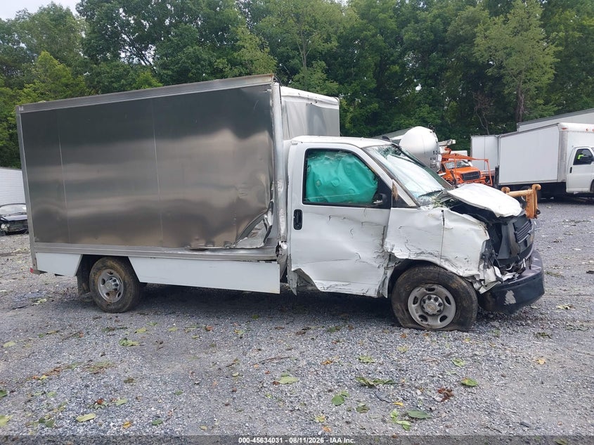 2025 CHEVROLET EXPRESS CUTAWAY WORK VAN N/A N/A