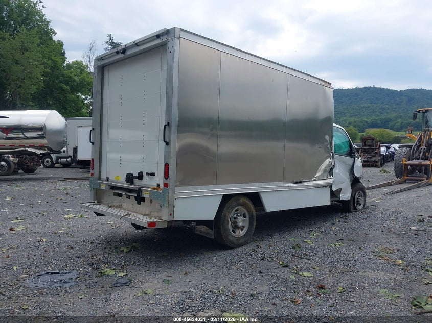2025 CHEVROLET EXPRESS CUTAWAY WORK VAN N/A N/A