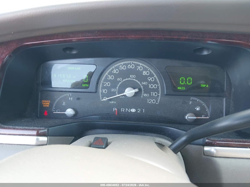 2003 LINCOLN TOWN CAR auction photo 7