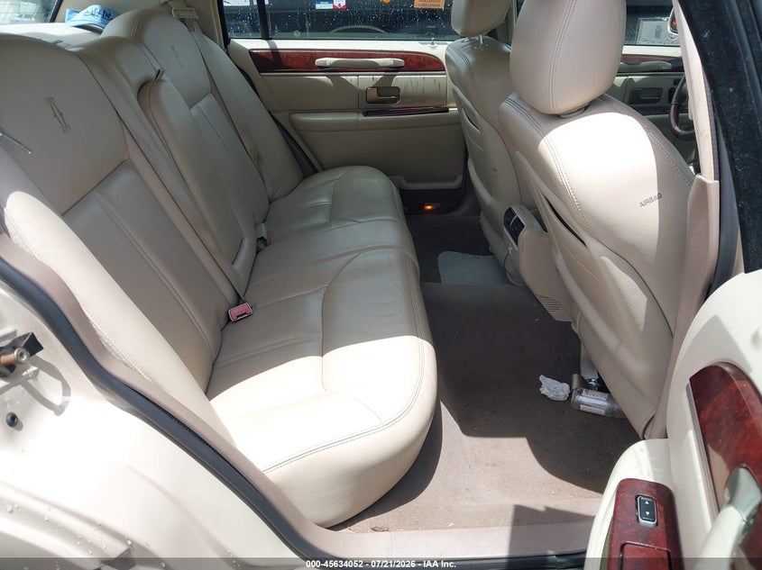 2003 LINCOLN TOWN CAR auction photo 8