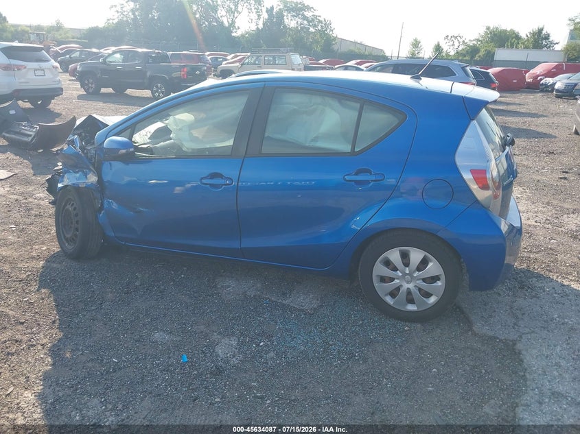 2012 TOYOTA PRIUS C auction photo 3