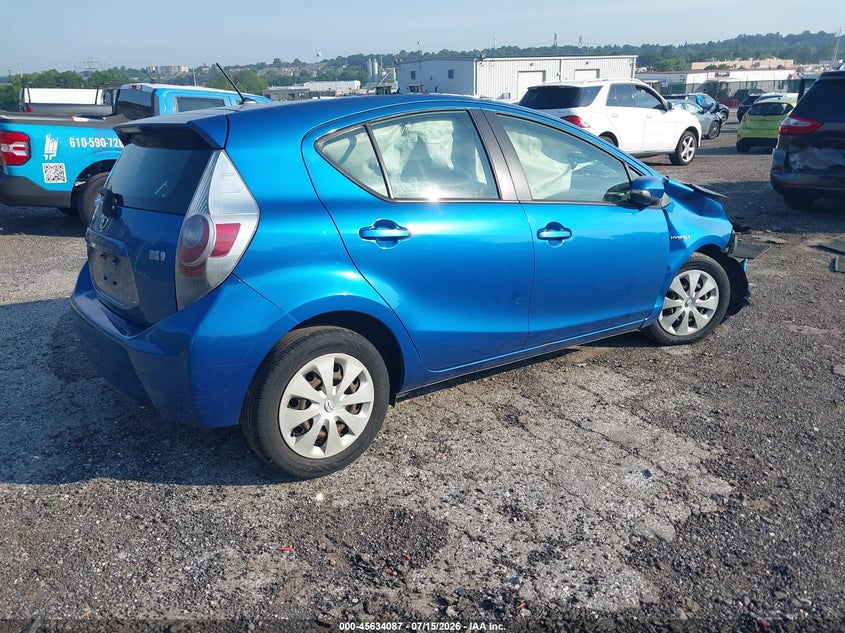 2012 TOYOTA PRIUS C auction photo 4
