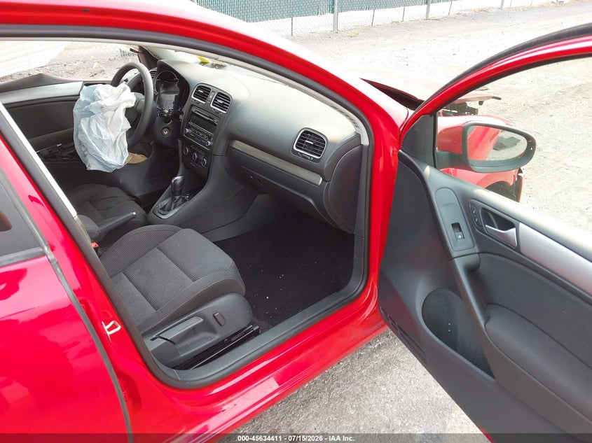 2014 VOLKSWAGEN GOLF HATCHBACK 2.5L I-5 DOHC, VVT, 170HP