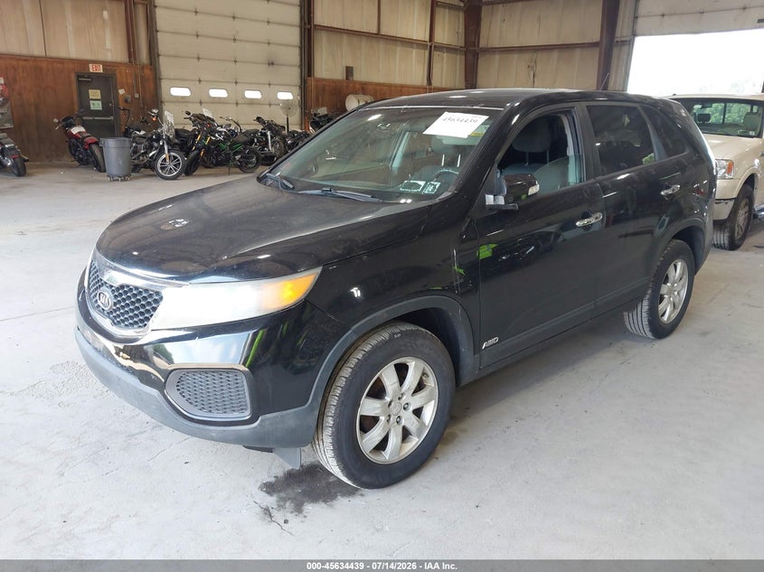 2011 Kia Sorento, Right Side, IAAI, VIN 5XYKTCA19BG187499 — photo 2