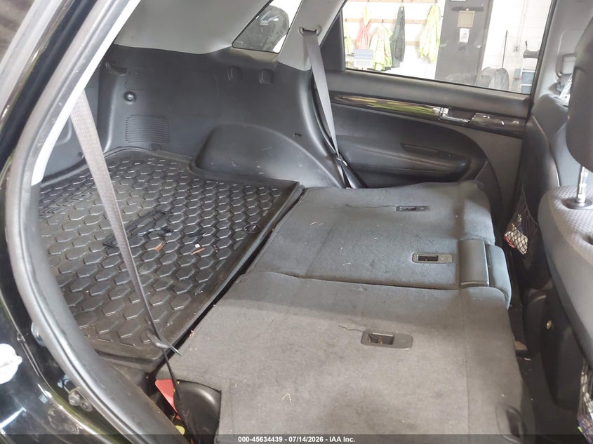 2011 Kia Sorento Lx VIN: 5XYKTCA19BG187499 Lot: 45634439