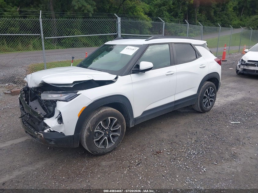 2021 CHEVROLET TRAILBLAZER auction photo 2