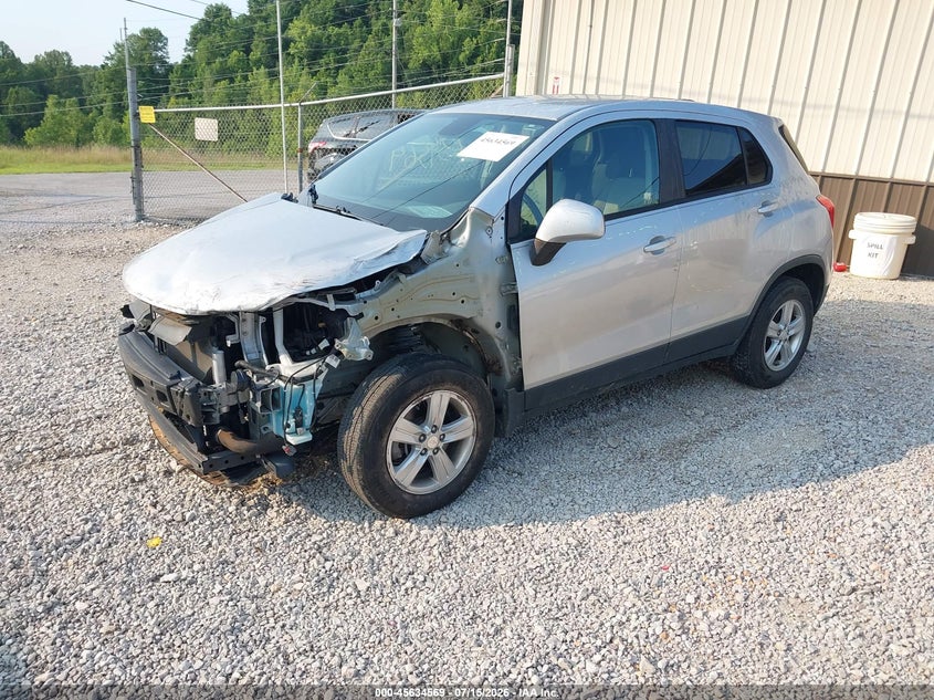 2020 CHEVROLET TRAX auction photo 2