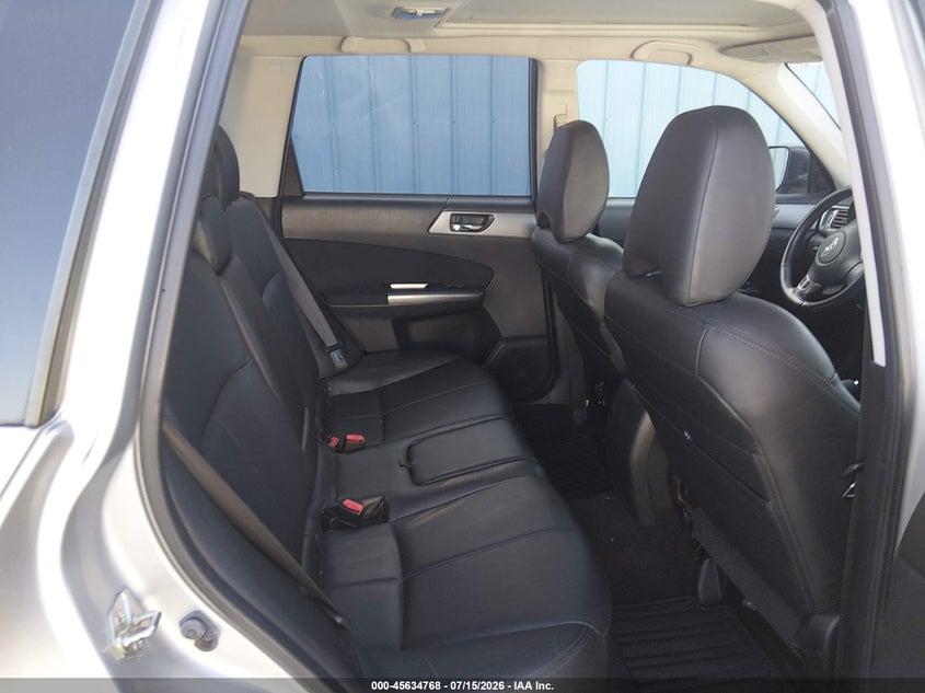 2013 SUBARU FORESTER auction photo 8