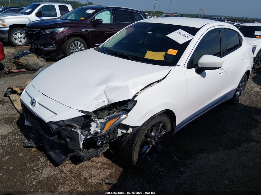 2019 TOYOTA YARIS — zdjęcie 2