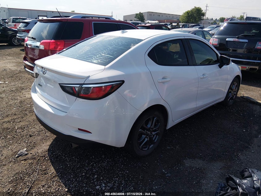 2019 TOYOTA YARIS — zdjęcie 4