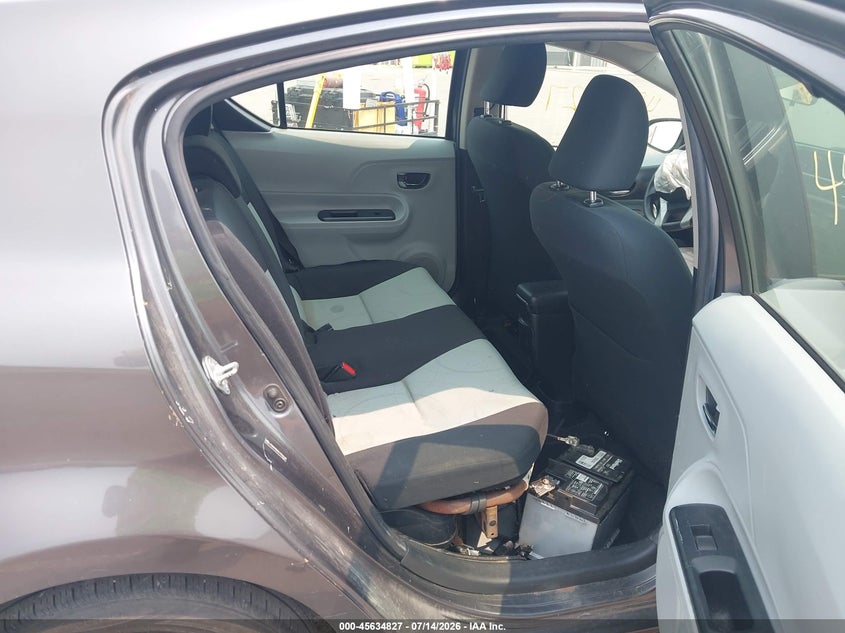 2013 Toyota Prius C Two VIN: JTDKDTB3XD1552160 Lot: 45634827