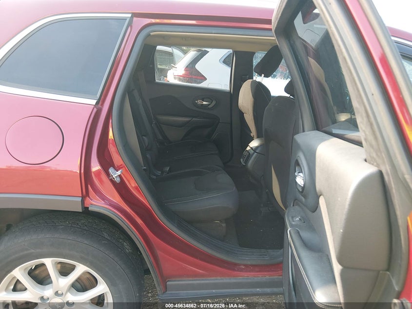 2015 JEEP CHEROKEE auction photo 8