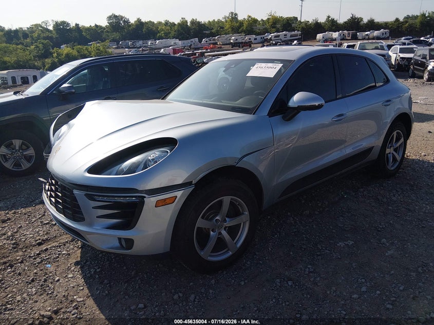 2017 PORSCHE MACAN auction photo 2