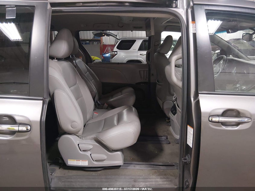 2015 Toyota Sienna Xle Premium 8 Passenger VIN: 5TDYK3DC4FS533297 Lot: 45635115