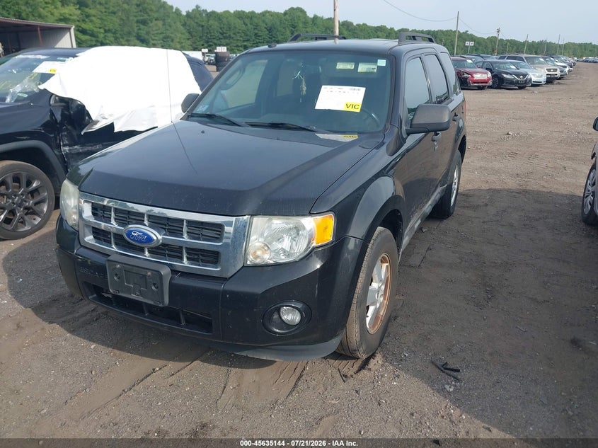 Vin: 1fmcu0d73bkc01158, lot: 46133645, ford escape xlt 20112