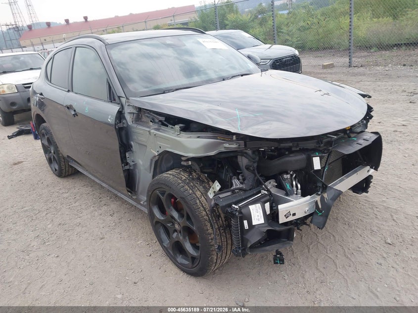 2024 Alfa Romeo Stelvio Ti Awd VIN: ZASPAKBN0R7D82980 Lot: 45635189