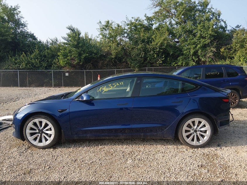 2022 Tesla Model 3 Long Range Dual Motor All-Wheel Drive VIN: 5YJ3E1EB4NF187086 Lot: 45635211