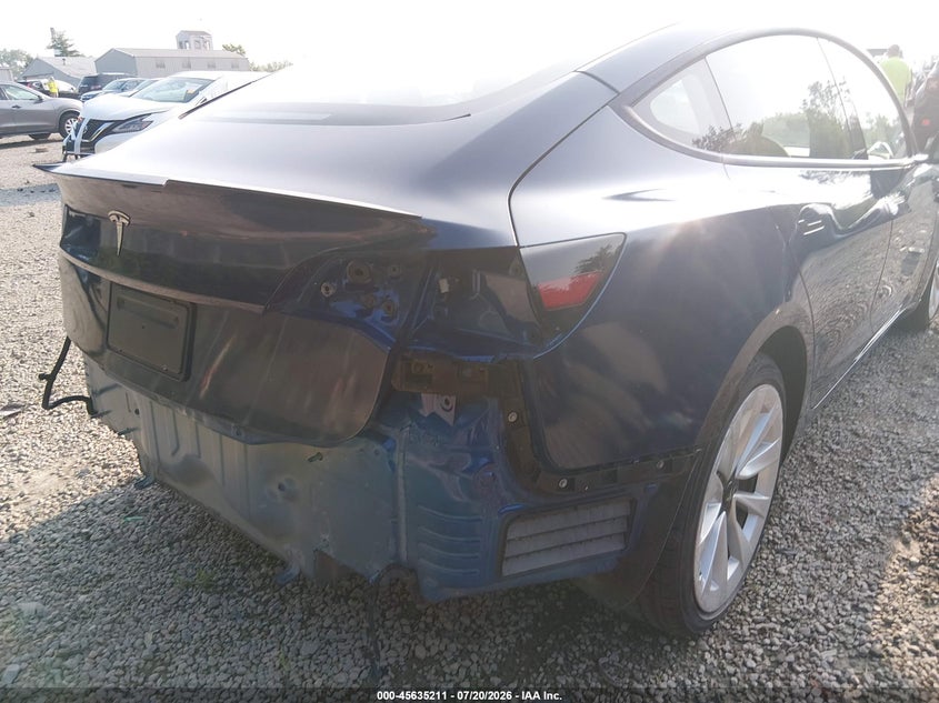 2022 Tesla Model 3 Long Range Dual Motor All-Wheel Drive VIN: 5YJ3E1EB4NF187086 Lot: 45635211