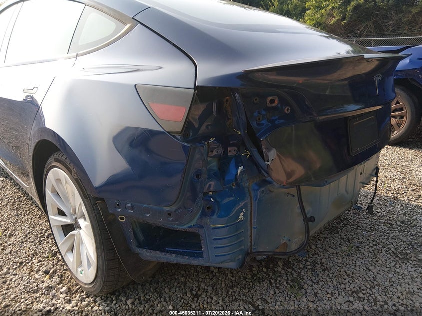2022 Tesla Model 3 Long Range Dual Motor All-Wheel Drive VIN: 5YJ3E1EB4NF187086 Lot: 45635211