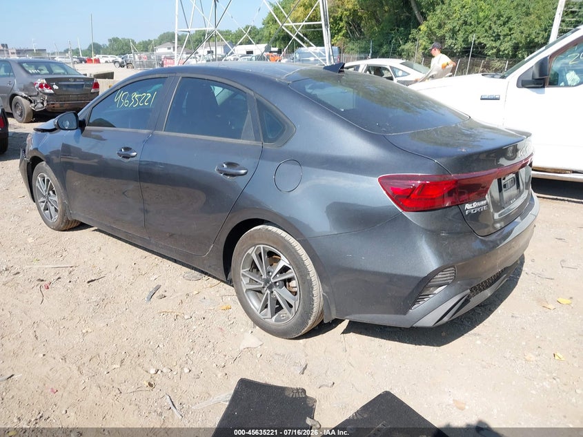 2024 KIA FORTE auction photo 3