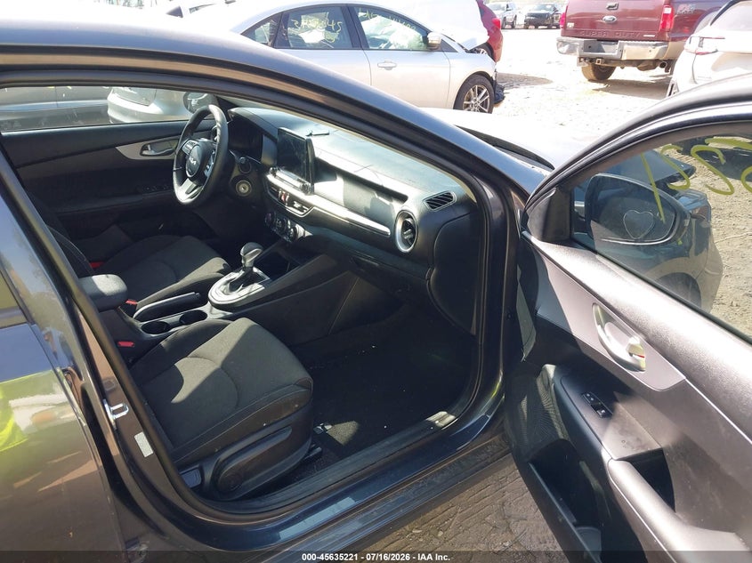 2024 KIA FORTE auction photo 5
