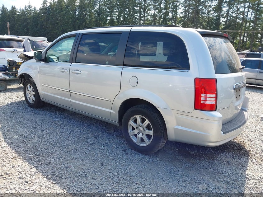 Vin: 2a4rr5d1xar243572, lot: 46133746, chrysler town & country touring 20103
