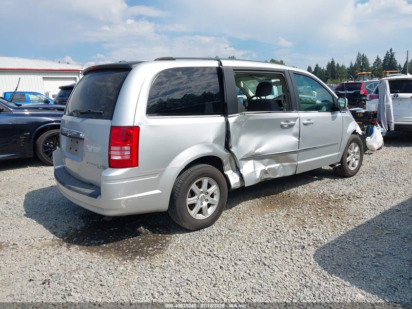 Vin: 2a4rr5d1xar243572, lot: 46133746, chrysler town & country touring 20104